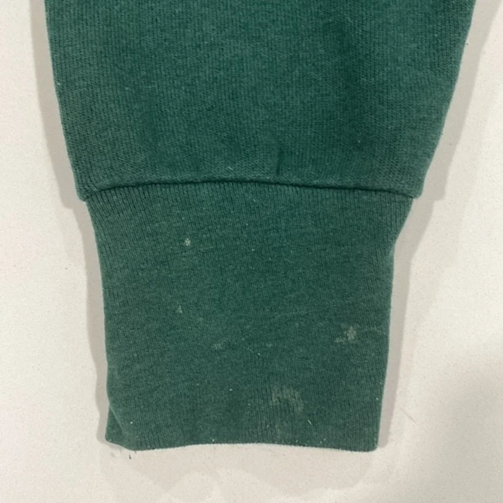 Delta this sweatshirt